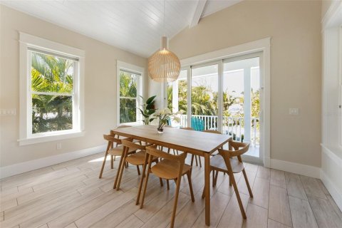 Casa en venta en Anna Maria, Florida, 4 dormitorios, 203.08 m2 № 2208553 - foto 12