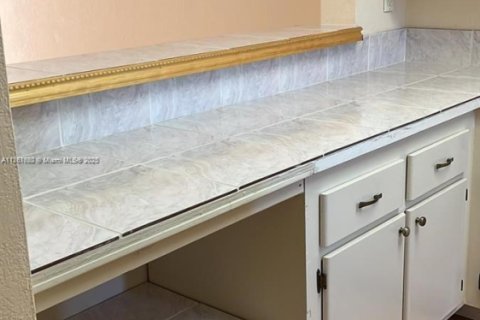 Condo in Tamarac, Florida, 1 bedroom  № 1860876 - photo 6