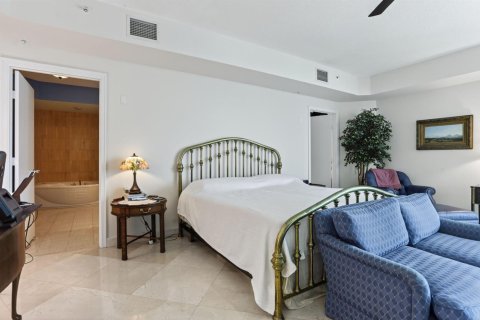 Copropriété à vendre à Lauderdale-by-the-Sea, Floride: 3 chambres, 302.3 m2 № 2342985 - photo 22