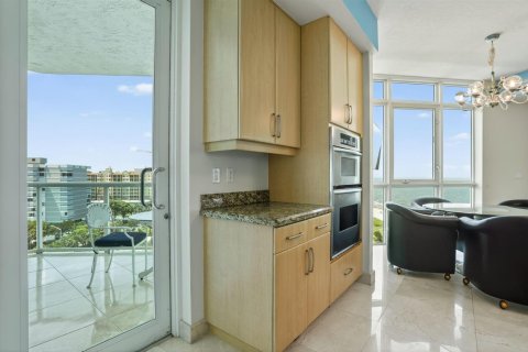 Copropriété à vendre à Lauderdale-by-the-Sea, Floride: 3 chambres, 302.3 m2 № 2342985 - photo 18