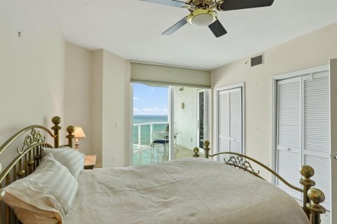 Copropriété à vendre à Lauderdale-by-the-Sea, Floride: 3 chambres, 302.3 m2 № 2342985 - photo 29