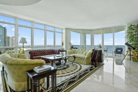 Copropriété à vendre à Lauderdale-by-the-Sea, Floride: 3 chambres, 302.3 m2 № 2342985 - photo 4