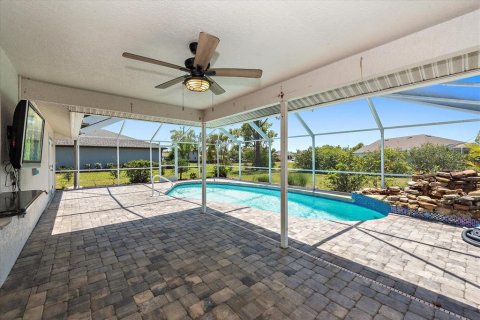 House in Punta Gorda, Florida 2 bedrooms, 93.65 sq.m. № 1735428 - photo 8