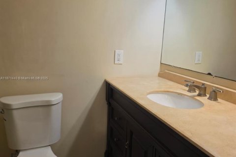 House in Aventura, Florida 2 bedrooms, 104.98 sq.m. № 1919983 - photo 26