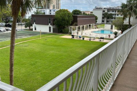 Copropriété à vendre à Dania Beach, Floride: 1 chambre, 71.35 m2 № 2048821 - photo 3