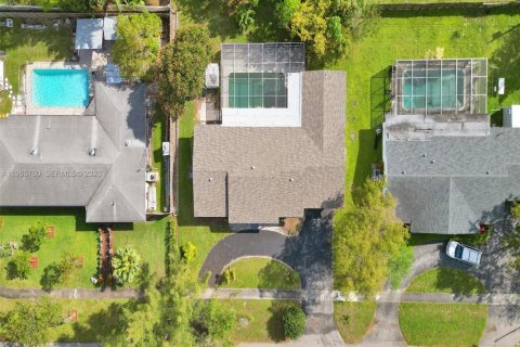 Casa en alquiler en Plantation, Florida, 4 dormitorios, 194.17 m2 № 2027565 - foto 18
