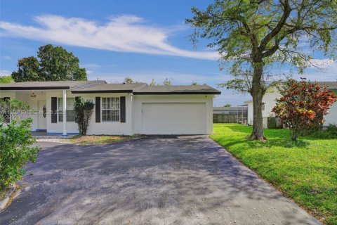 Casa en alquiler en Plantation, Florida, 4 dormitorios, 194.17 m2 № 2027565 - foto 22