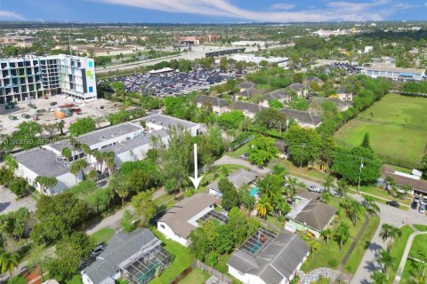 Casa en alquiler en Plantation, Florida, 4 dormitorios, 194.17 m2 № 2027565 - foto 13