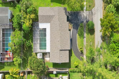 Casa en alquiler en Plantation, Florida, 4 dormitorios, 194.17 m2 № 2027565 - foto 17