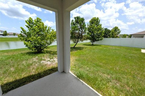 Villa ou maison à louer à Zephyrhills, Floride: 3 chambres, 131.18 m2 № 2167283 - photo 17