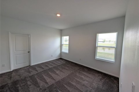 Villa ou maison à louer à Zephyrhills, Floride: 3 chambres, 131.18 m2 № 2167283 - photo 8