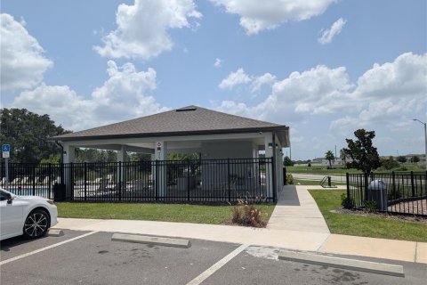 Villa ou maison à louer à Zephyrhills, Floride: 3 chambres, 131.18 m2 № 2167283 - photo 20