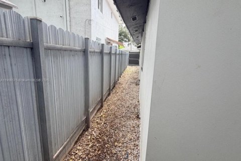 Купить виллу или дом в Майами, Флорида 3 спальни, 105.35м2, № 1964435 - фото 20