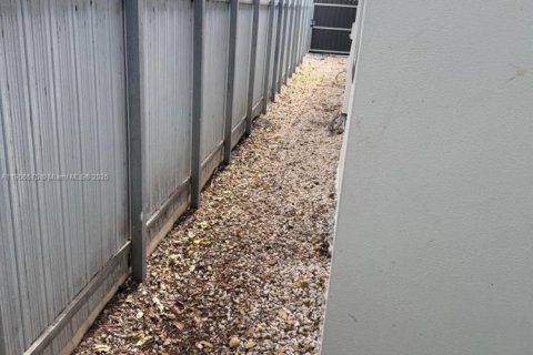 Купить виллу или дом в Майами, Флорида 3 спальни, 105.35м2, № 1964435 - фото 21