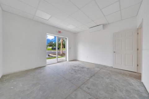 Propiedad comercial en alquiler en Ocala, Florida № 1796241 - foto 18