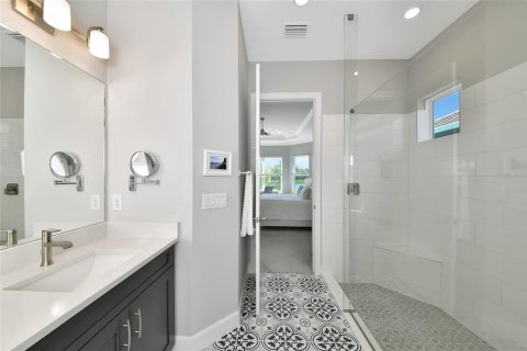 House in Sarasota, Florida 3 bedrooms, 225.47 sq.m. № 2411459 - photo 27