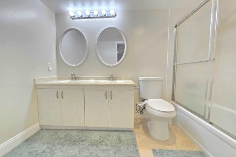 Купить кондоминиум в Коконат Крик, Флорида 3 комнаты, 107.4м2, № 2085299 - фото 30
