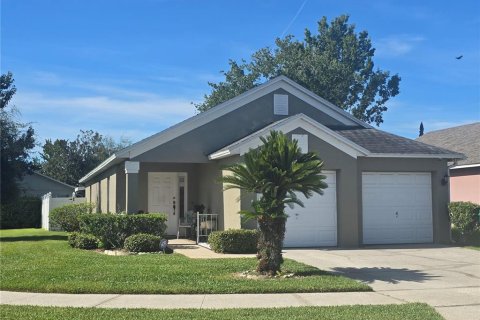 House in Winter Garden, Florida 3 bedrooms, 118.64 sq.m. № 1883076 - photo 1