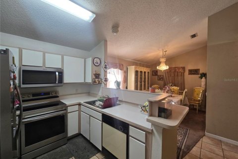 House in Winter Garden, Florida 3 bedrooms, 118.64 sq.m. № 1883076 - photo 4
