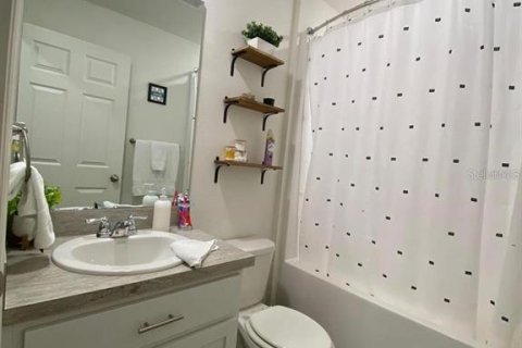 House in Kissimmee, Florida 3 bedrooms, 119.1 sq.m. № 2225669 - photo 9