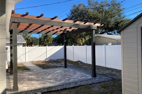 Villa ou maison à louer à Saint Petersburg, Floride: 2 chambres, 91.97 m2 № 1844752 - photo 13