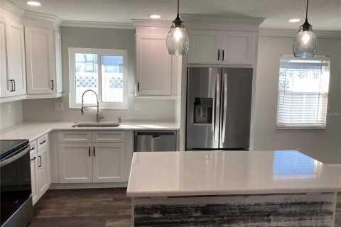 Villa ou maison à louer à Saint Petersburg, Floride: 2 chambres, 91.97 m2 № 1844752 - photo 5