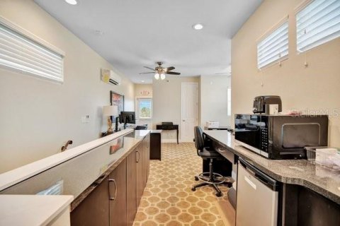 Commercial property in New Smyrna Beach, Florida 133.78 sq.m. № 2393463 - photo 27