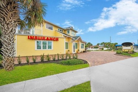 Commercial property in New Smyrna Beach, Florida 133.78 sq.m. № 2393463 - photo 6