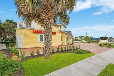 Commercial property in New Smyrna Beach, Florida 133.78 sq.m. № 2393463 - photo 7