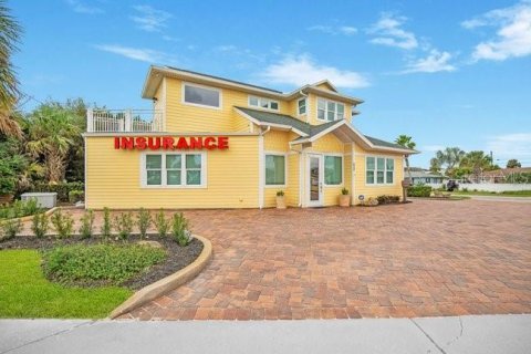 Commercial property in New Smyrna Beach, Florida 133.78 sq.m. № 2393463 - photo 2