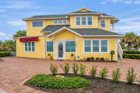 Commercial property in New Smyrna Beach, Florida 133.78 sq.m. № 2393463