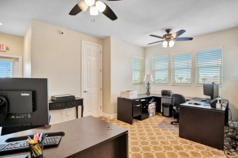 Commercial property in New Smyrna Beach, Florida 133.78 sq.m. № 2393463 - photo 28