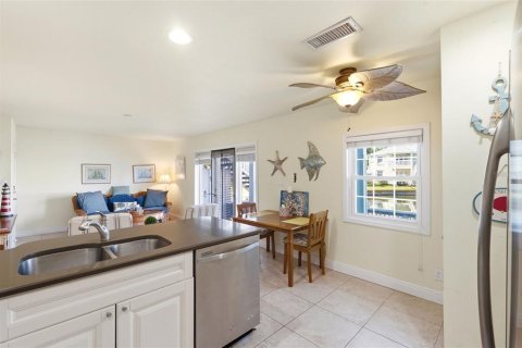 Copropriété à louer à Saint Petersburg, Floride: 2 chambres, 66.89 m2 № 2233654 - photo 15