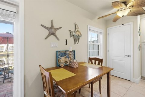Copropriété à louer à Saint Petersburg, Floride: 2 chambres, 66.89 m2 № 2233654 - photo 6