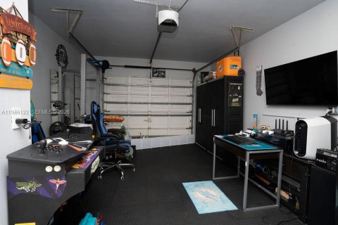 Villa ou maison à vendre à Miami, Floride: 3 chambres, 145.58 m2 № 2004598 - photo 23