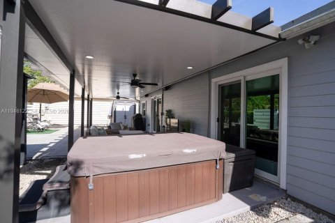 Villa ou maison à vendre à Miami, Floride: 3 chambres, 145.58 m2 № 2004598 - photo 29