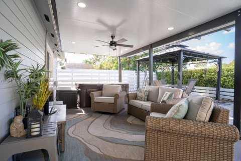 Villa ou maison à vendre à Miami, Floride: 3 chambres, 145.58 m2 № 2004598 - photo 26