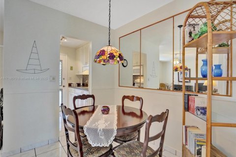 Condominio en venta en North Miami Beach, Florida, 1 dormitorio, 63.92 m2 № 1984981 - foto 5