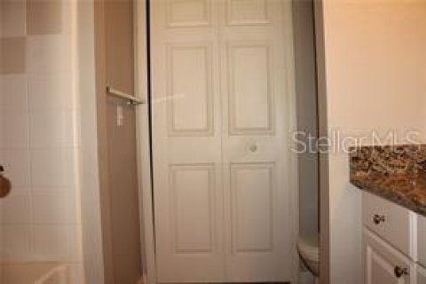 Condominio en alquiler en Sarasota, Florida, 3 dormitorios, 122.72 m2 № 1751714 - foto 17