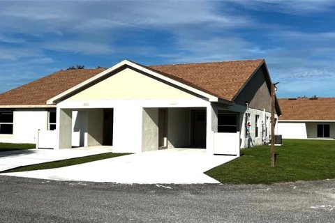 Купить кондоминиум в Малберри, Флорида 4 комнаты, 111.02м2, № 1657959 - фото 1