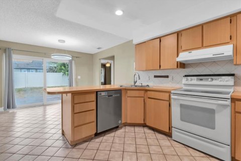 Casa en alquiler en Largo, Florida, 3 dormitorios, 112.13 m2 № 1907366 - foto 21