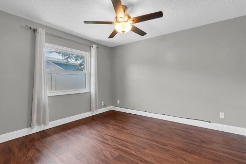 Casa en alquiler en Largo, Florida, 3 dormitorios, 112.13 m2 № 1907366 - foto 4