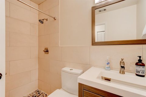 Condo in Port Orange, Florida, 3 bedrooms  № 1614991 - photo 9