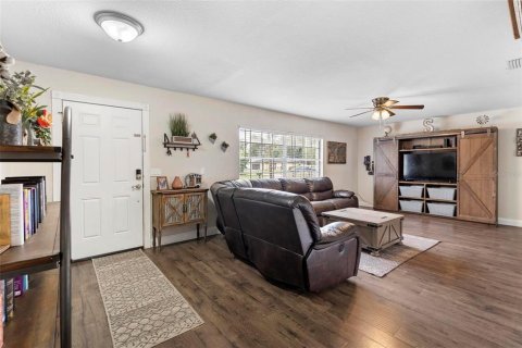 Casa en venta en DeLand, Florida, 3 dormitorios, 197.32 m2 № 1717777 - foto 4