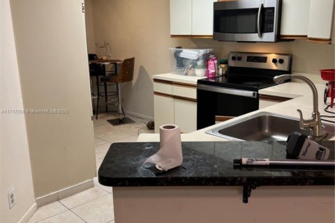 Condominio en venta en Coral Springs, Florida, 3 dormitorios, 108.32 m2 № 1859923 - foto 2