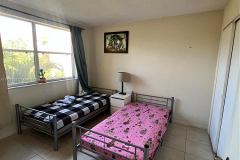 Condominio en venta en Coral Springs, Florida, 3 dormitorios, 108.32 m2 № 1859923 - foto 10