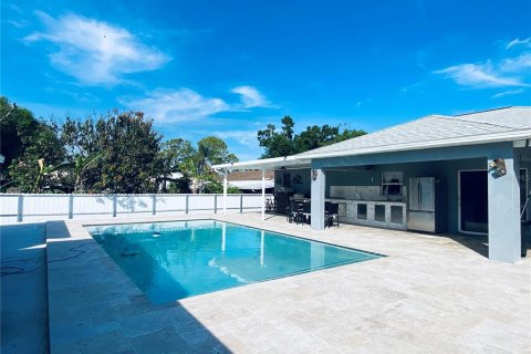 House in Lehigh Acres, Florida 4 bedrooms, 164.16 sq.m. № 1550465 - photo 5