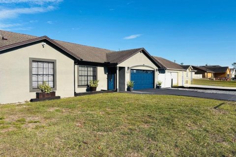 Casa en venta en Deltona, Florida, 4 dormitorios, 171.59 m2 № 1894322 - foto 1