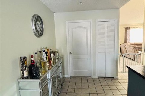 Casa en venta en Deltona, Florida, 4 dormitorios, 171.59 m2 № 1894322 - foto 4