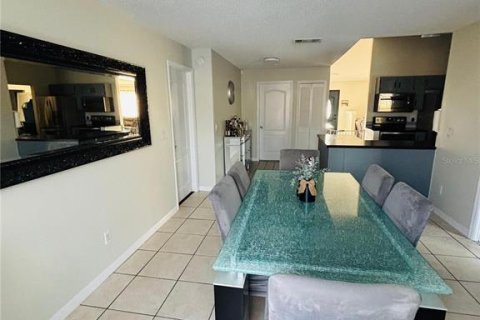 Casa en venta en Deltona, Florida, 4 dormitorios, 171.59 m2 № 1894322 - foto 13